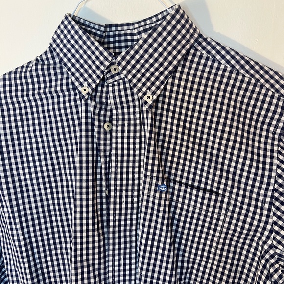 Southern Tide Small Button-down - Picture 2 of 4